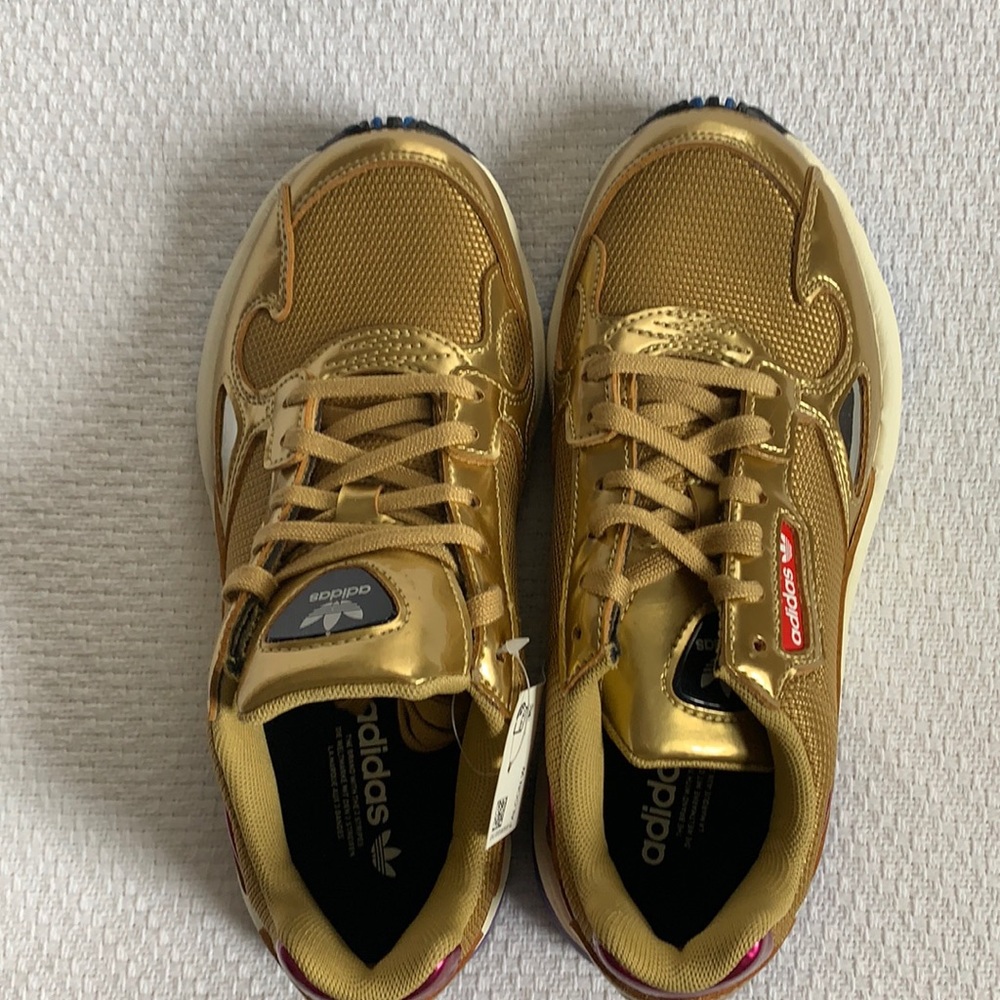 NWT Adidas Falcon sneakers, size 5